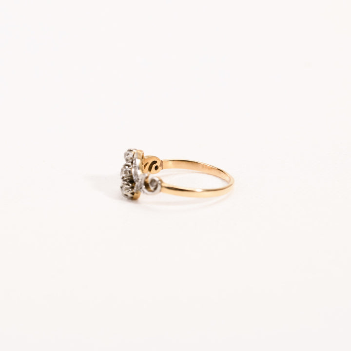 La Marquise de B-Bague trilogie diamants en or jaune et platine-vue de profil à plat