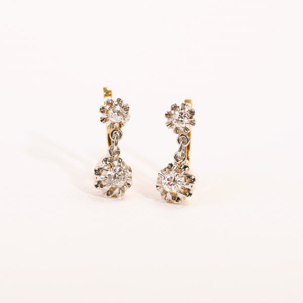 La Marquise de B-Boucles dormeuses diamants en or deux tons-vue de face