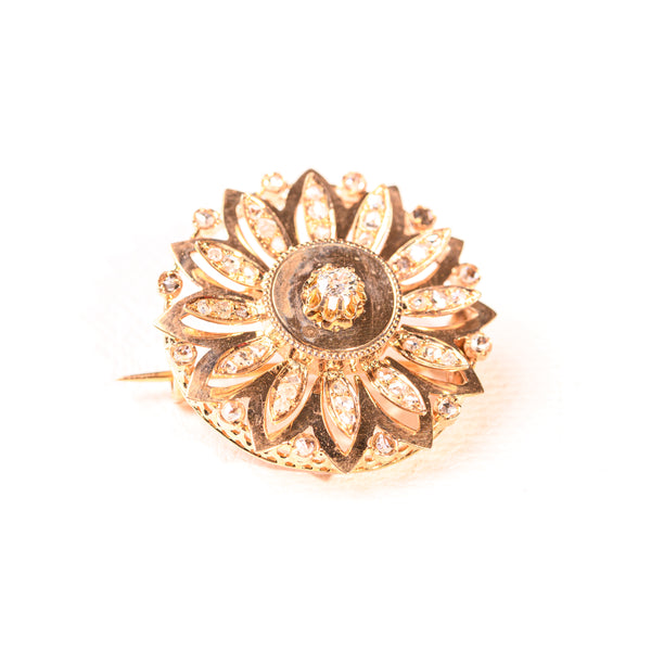 La Marquise de B-Broche ronde en rosace pavée diamants en or rose-vue de face