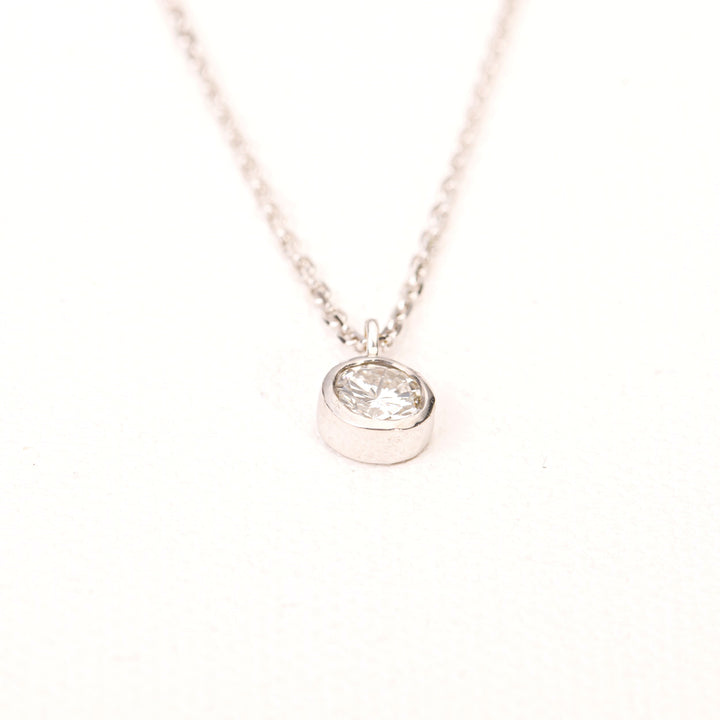 La Marquise de B-Collier solitaire diamant en or blanc-vue pendentif à plat