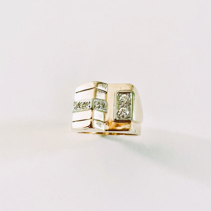 La Marquise de B-Bague Tank chevalière diamants en or jaune et platine-zoom bague de face