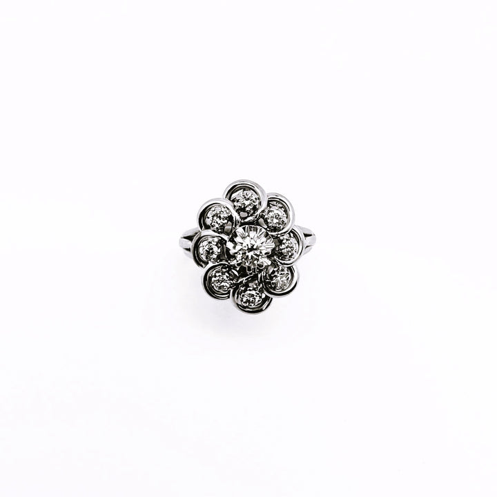 La Marquise de B-Bague marguerite diamants en or blanc-vue de face